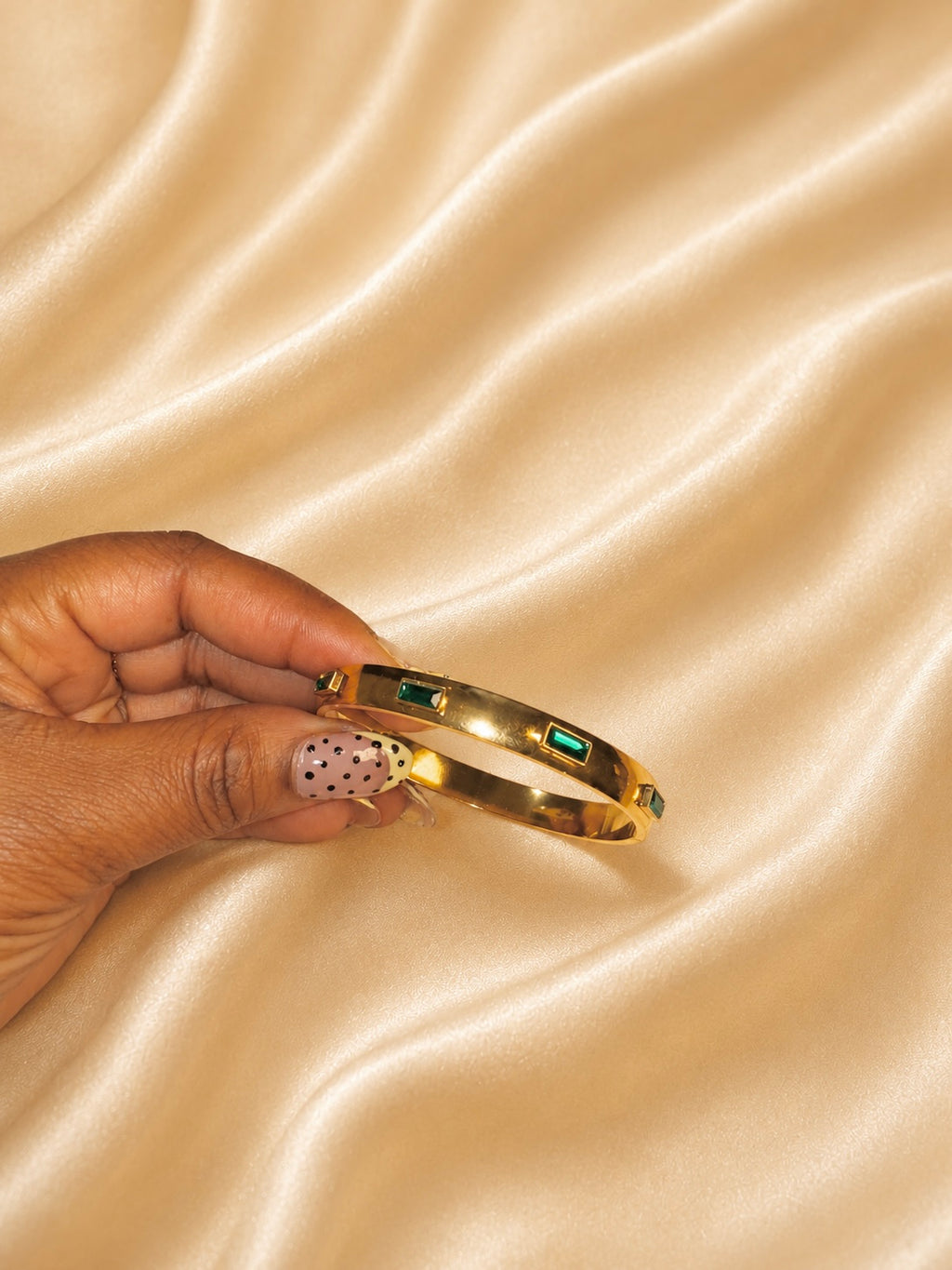 The Emerald Élise Bangle