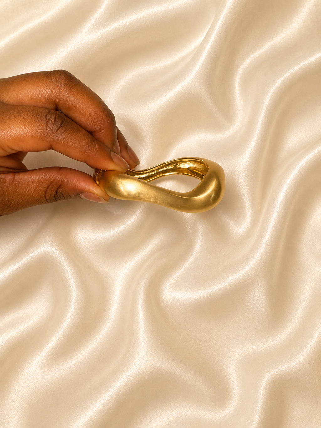 The Aurélie Twist Cuff