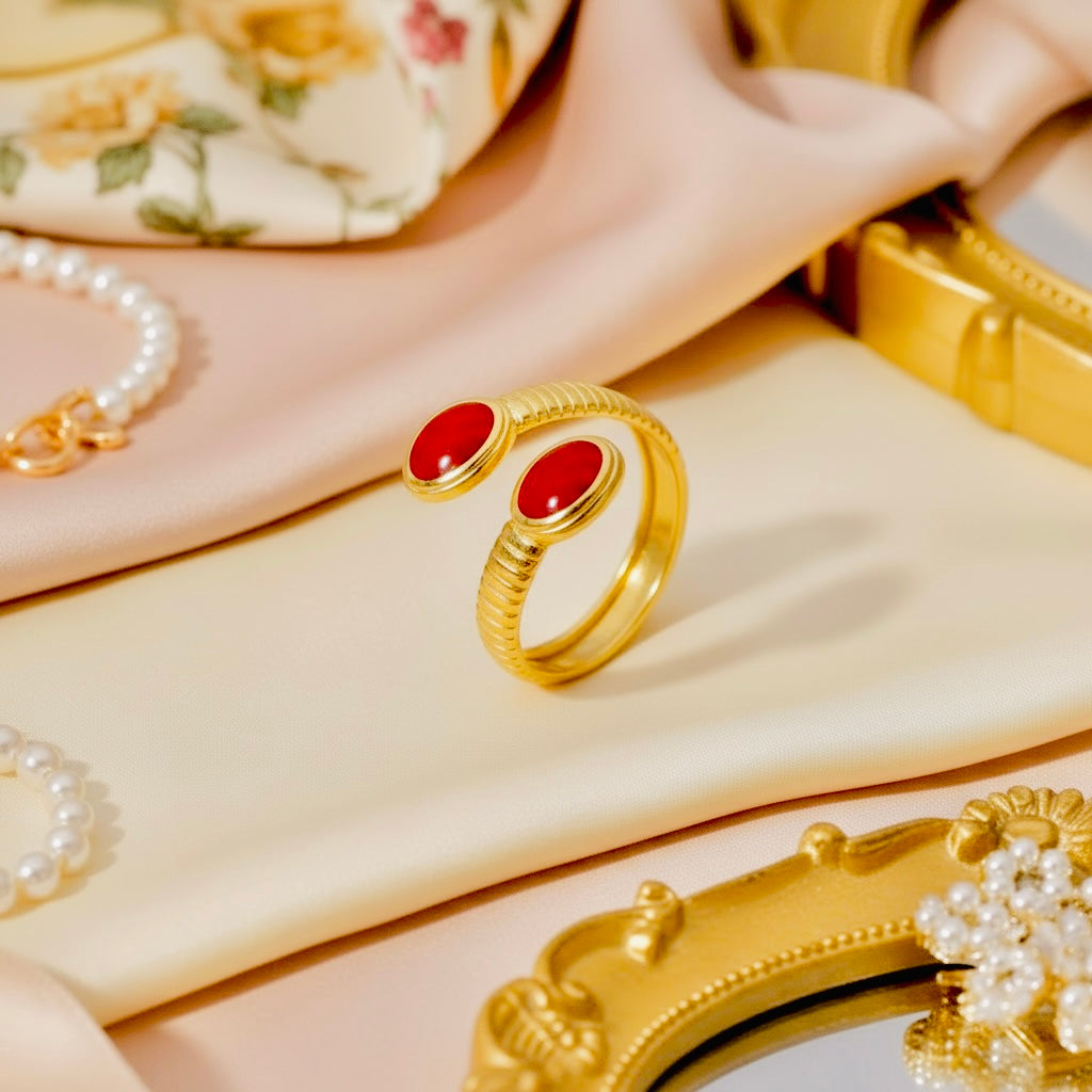 Small Mimi Vintage Frame rings