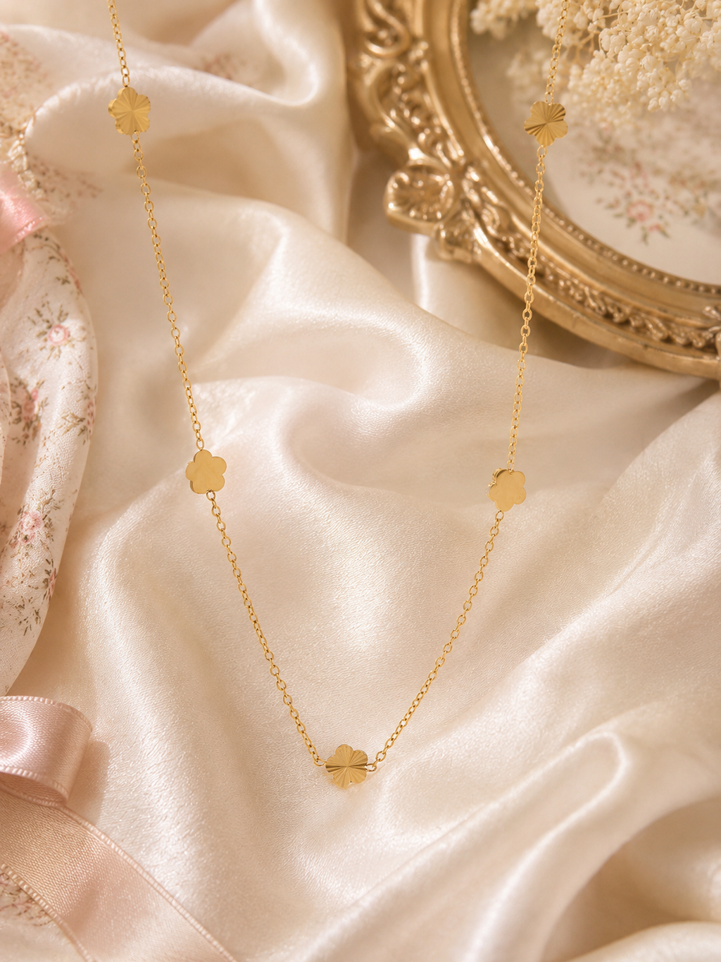 Parisian Clover Set