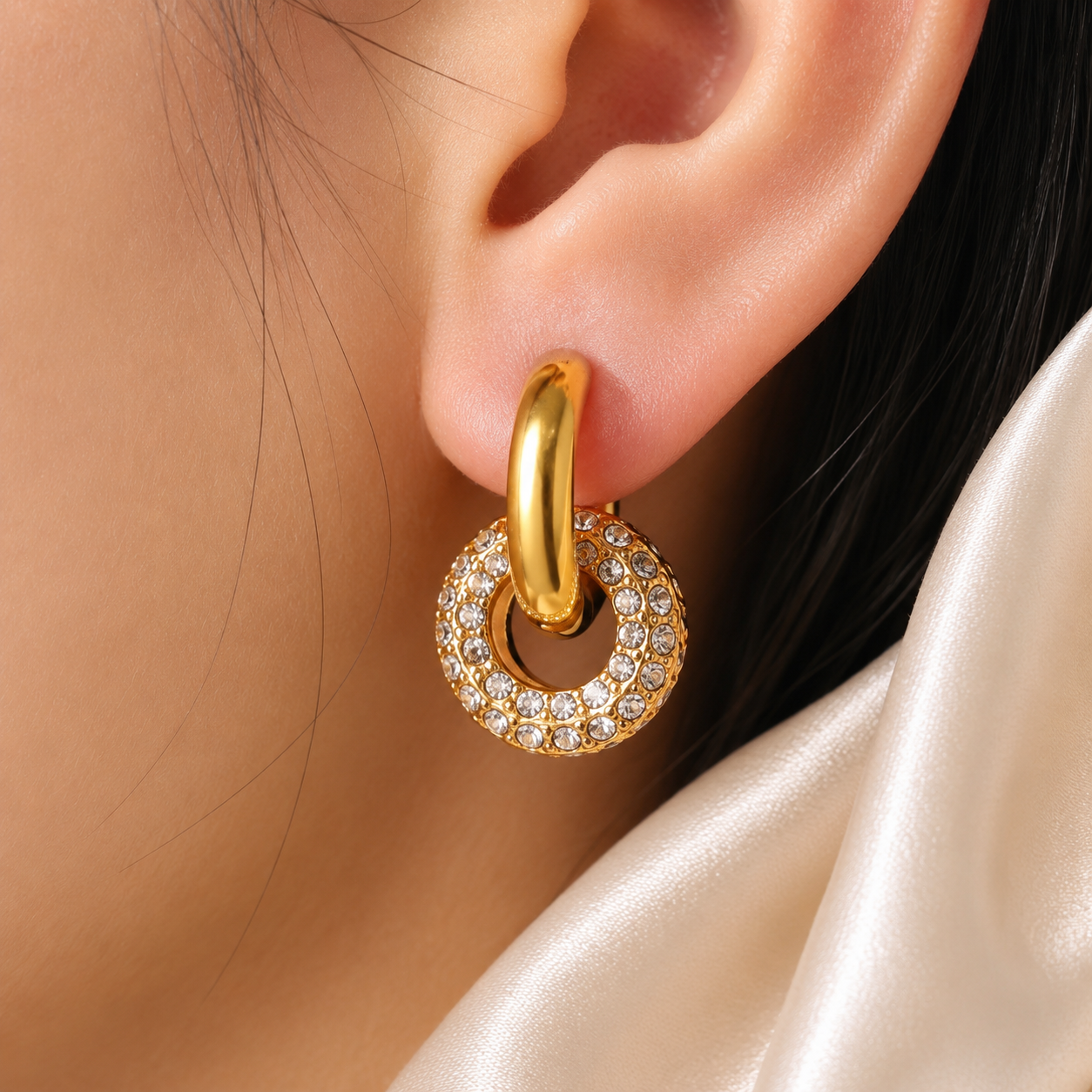 The signature Monaco Hoops