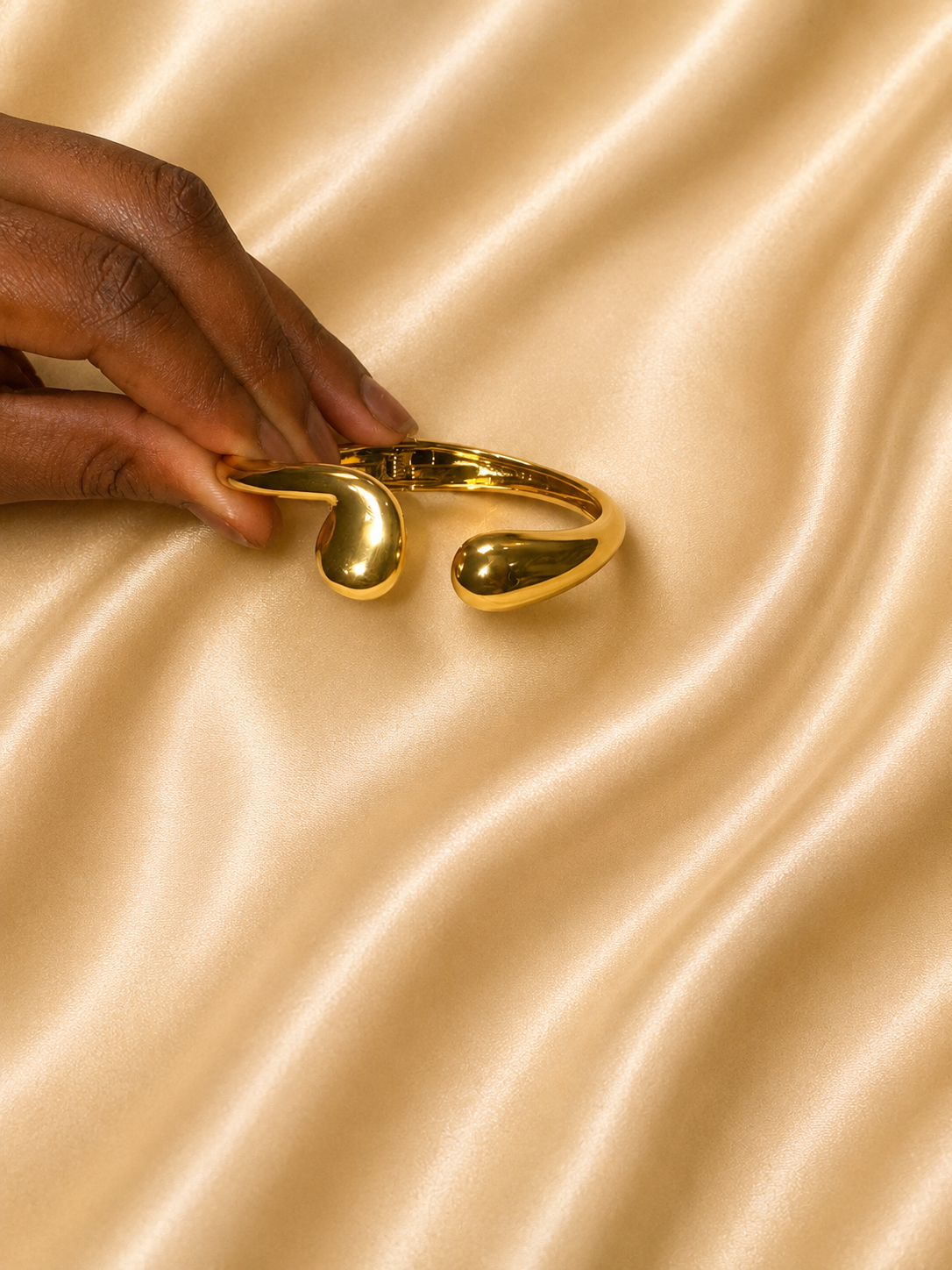 The Sofia Sculptural Cuff