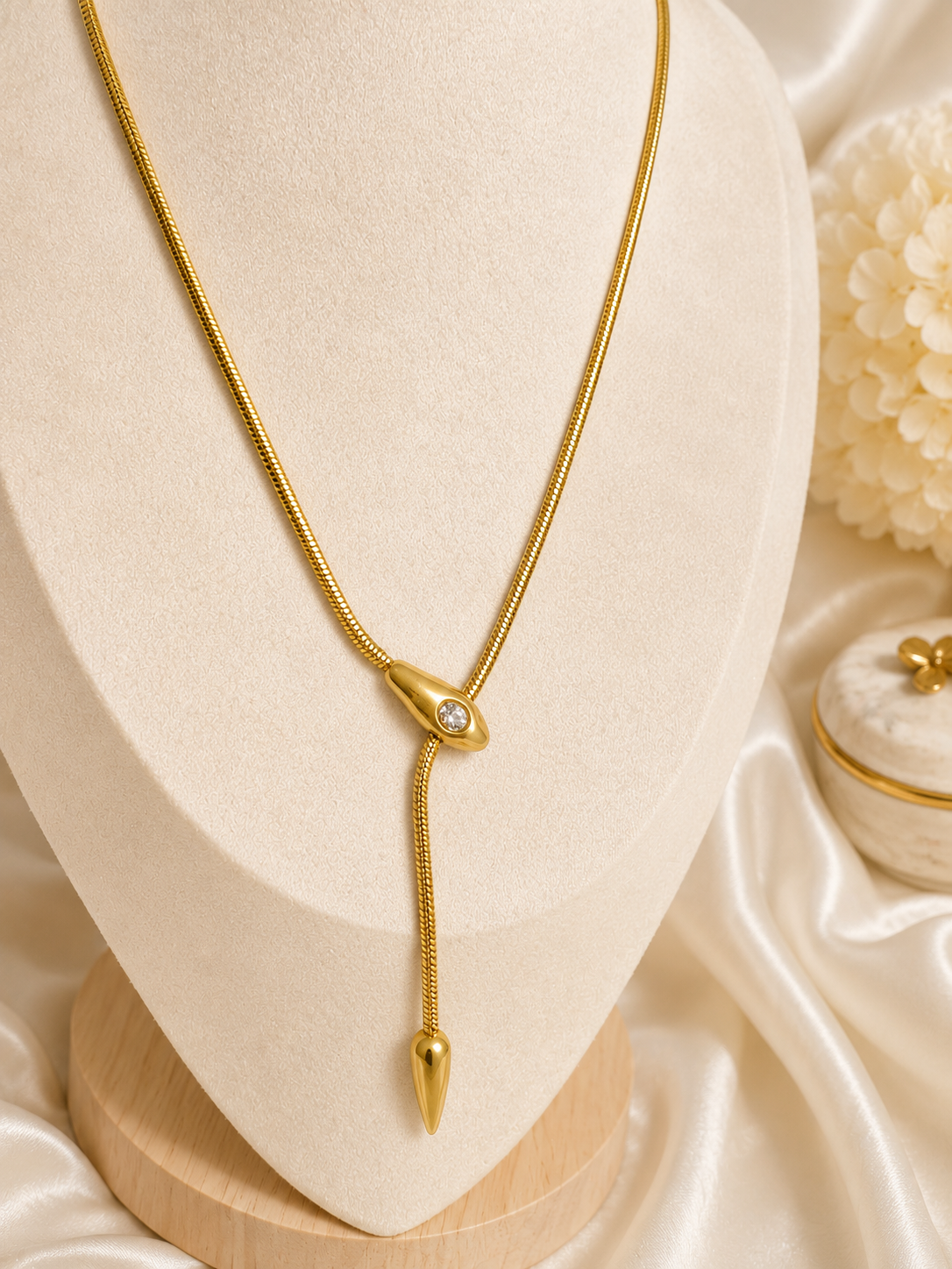 Amour Lariat Necklace