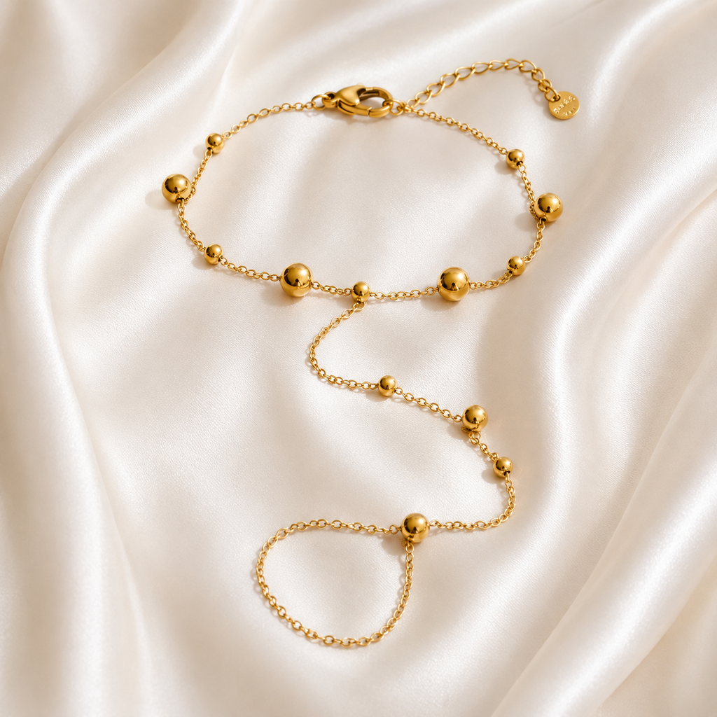 The Mimi Muse Hand Chain