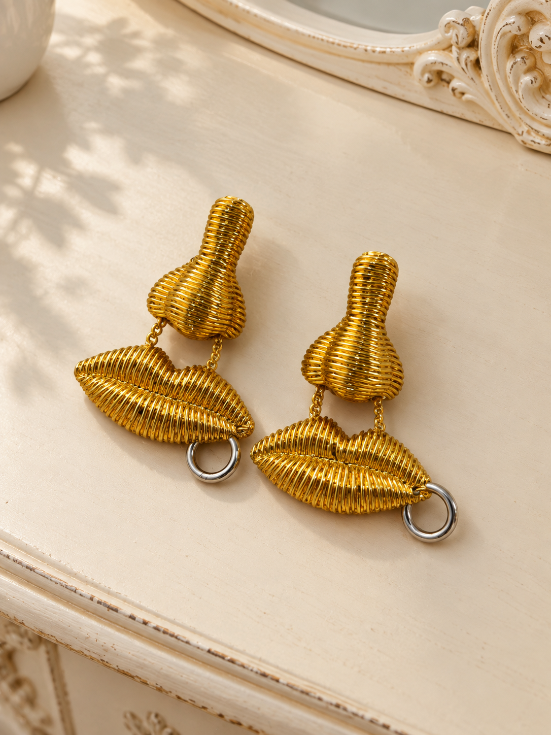 The Bisou Earring | Gold Kiss Earrings for Women — Gift for Her